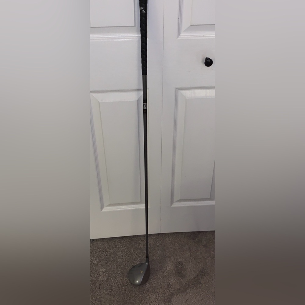 King Cobra Titanium Oversize Deep Face 9.5* Driver: Ultra Lite “R” Flex: VG Cond